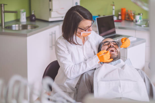 Best Emergency Tooth Extraction  in Bratenahl, OH